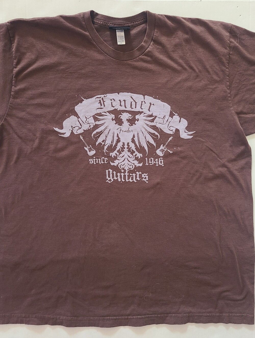 Fender Guitars T-Shirt 2XL Brown Graphic Logo Short Sleeve Men's Rock Tee.